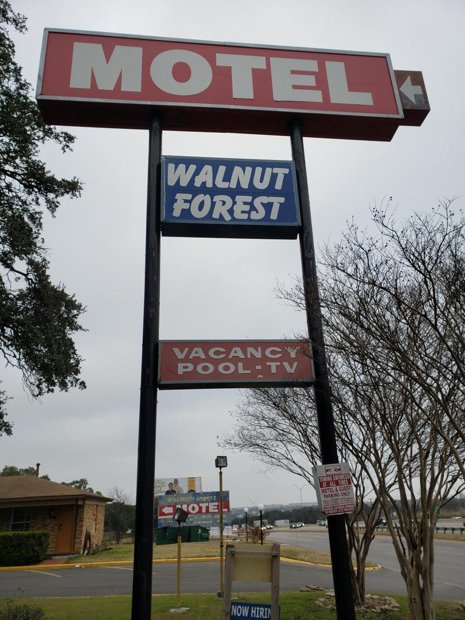 Walnut Forest Motel Austin Bagian luar foto